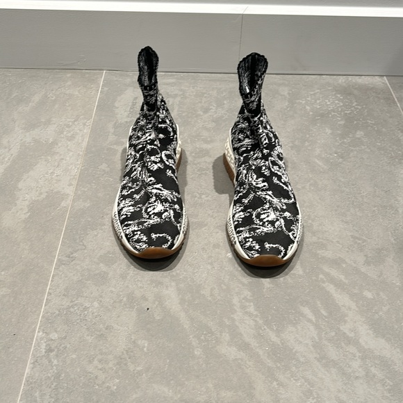 Versace shoes - Picture 2 of 6